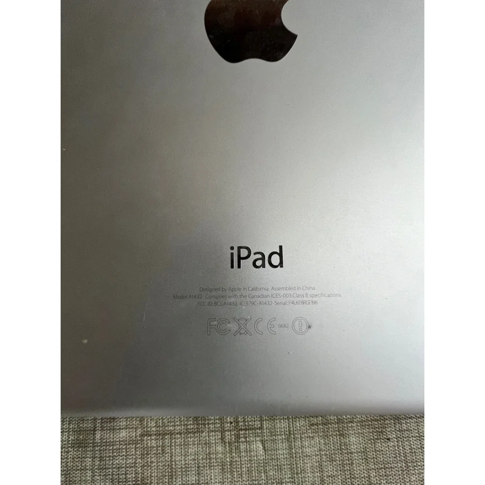 Apple iPad Mini 1st Gen A1432 Silver White WiFi 7.9 inch Tablet